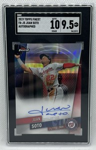 2019 Topps Finest Autograph Juan Soto SGC 9.5 w/10 Auto 