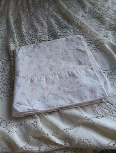 Simply Shabby Chic Floral King Pillowcase 20x40 Cotton Rachel Ashwell - Picture 1 of 6