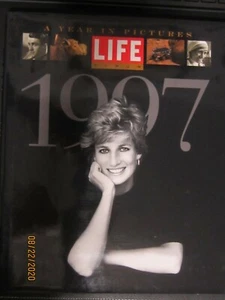 Life Album 1997 : Pictures of the Year by Time-Life Books Editors (1999,... - Picture 1 of 3
