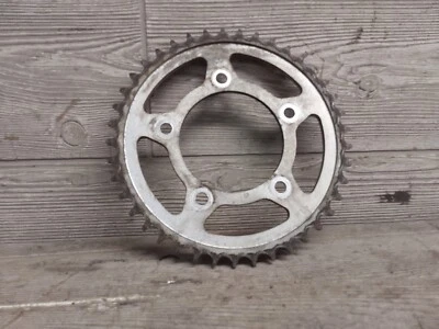 Piñón de tracción trasera Kawasaki Ninja ZX1400R ZX 1400 ZX14R 2007 2006-2011 Foto 1 de 4
