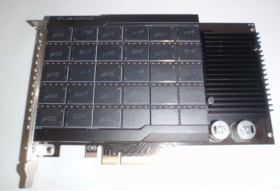 FUSiON-IO ioScale 3.2TB PCI-E SSD Part # F11-002-3T20-CS-0001-20PB Endurance 91% - Image 1 of 1