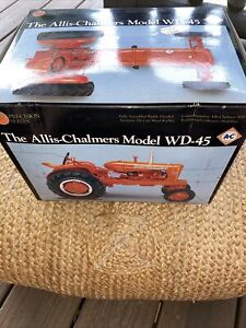 1/16 Ertl Precision Series Allis-Chalmers WD-45  Tractor In Box