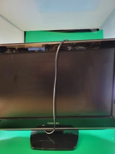 Toshiba LCD HDTV w/ Built-in DVD ( DVD Player NOT WORKING ) 22LV610U 22 720p - Picture 1 of 13