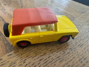 Matchbox MINT No. 16 Yellow Field Car with Original Box - Picture 1 of 7