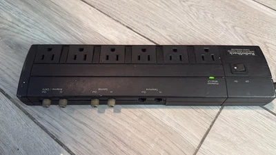 RadioShack &Satellite&HOME THEATRE SURGE PROTECTOR,6 Outlets,No.61-2238,Ant/Catv - Image 1 of 4