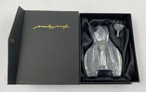 Tapón de botella de perfume vacío Marilyn Miglin y embudo recargable redondeado sin usar - Imagen 1 de 8