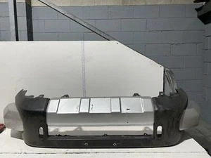 Toyota FJ Cruiser Front Bumper GSJ15 03/2011-12/2016 - Picture 1 of 10