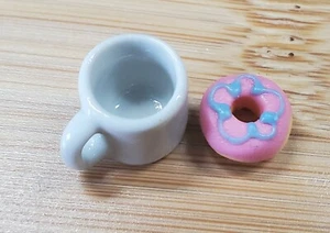 ✅RC 1/10 1/12 Scale Coffee Mug Donut Mini Food Snack Rock Crawler Truck Garage - Picture 1 of 6
