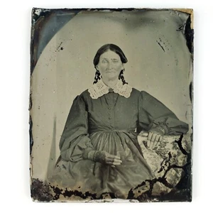 Old Woman Wearing Gloves Ambrotype c1860 Antique 1/6 Plate Lady Girl Photo B3008 - Picture 1 of 2