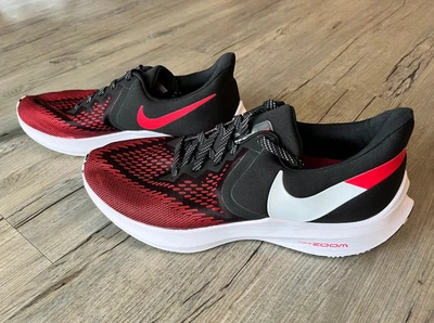 Nike Zoom Winflo 6 Schwarz Weiß Rot Laufschuch / AQ7497-010 / EU44 (US10) - Bild 1 von 4