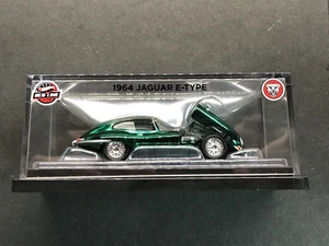 2023 Hotwheels RLC Exclusive 1964 Jaguar E-Type Spectraflame Green - Picture 1 of 7