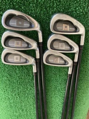 ONOFF carbon shaft iron set 5,6,7,8,9,P USED Good Condition - Image 1 of 4
