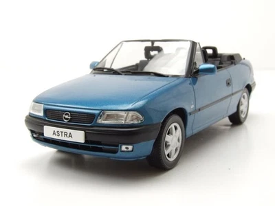 Opel Astra F Cabrio 1994 Blu Metallizzato Modellino 1:24 Whitebox - Immagine 1 di 4