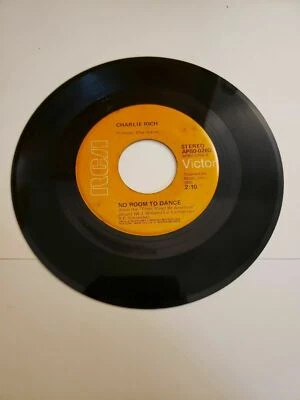 Charlie Rich - No Room to Dance - RCA (45RPM 7”Single)(J779)  - Image 1 of 2