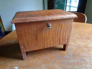 David T Smith Workshops Morrow, Ohio Curly Maple Recipe Box - Picture 1 of 8