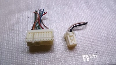 04 07 Infiniti QX56 Nissan Armada Power Window Switch Wire Connectors Pigtails - Image 1 of 4