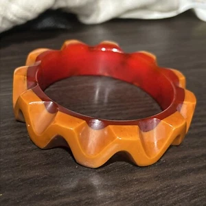 RARE Vintage BAKELITE Laminate Bangle Two Tone Jagged Orange Butterscotch Flaw - Picture 1 of 21