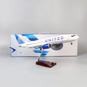 1/85 47cm United Airlines Boeing 737 Max8 Resin Model (no lights) - Picture 1 of 11