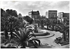 Maglie (Lecce). Piazza Fontana.