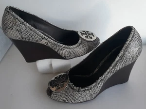 Tory Burch JULIANNE ~ Python Embossed Leather Peep-toe ~ Wedge Heels ~ Wo's 10M - Picture 1 of 24