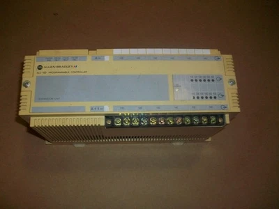 Allen Bradley SLC 100 1745-E105 Programmable Controller Expansion Unit Ser C - Image 1 of 4