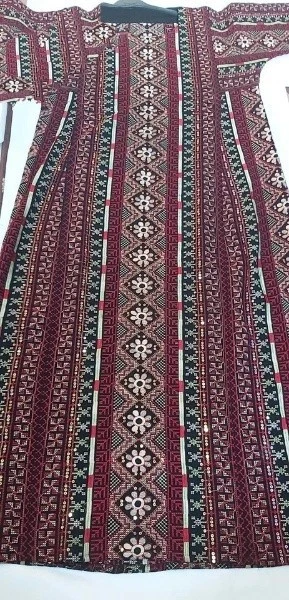 Costura tradicional a mano Thobe bordado completo palestino/jordano vintage Foto 1 de 4