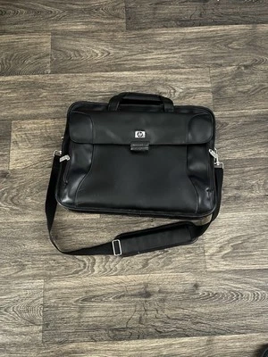 HP Targus Deluxe 17" Leather Notebook Laptop Computer Case Bag Black w/ Strap - Image 1 of 4