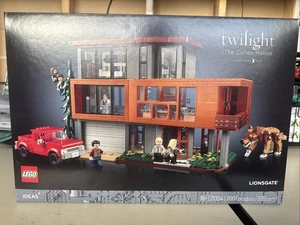 SEALED DMG BOX - LEGO 21354 Ideas #062 Twilight The Cullen House - 2001 Pcs - Picture 1 of 8