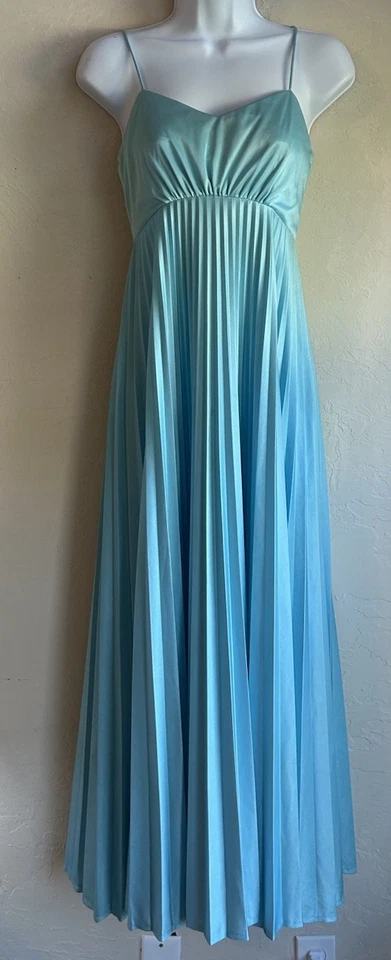 Maxi Vestido Sin Mangas Azul Bebé Vintage Años 60 70 7 8 Plisado Coqueta Barrido Completo Foto 1 de 4