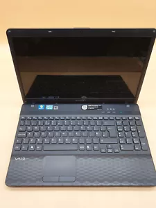SONY VAIO VPCEH1L8E 15,6" i3-2310M 2,1 GHz 4 GB RAM BIOS BOOT, LEGGERE, SL27 - Foto 1 di 9