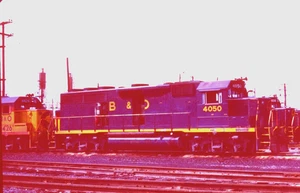 ORIGINAL KODACHROME SLIDE BALTIMORE & OHIO GP-40 #4050 CUMBERLAND, MD MAY 1983 - Picture 1 of 1