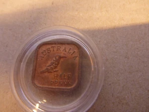 David Gee Pattern 1920 Half Penny in copper + Heads I Win book - Picture 1 of 5