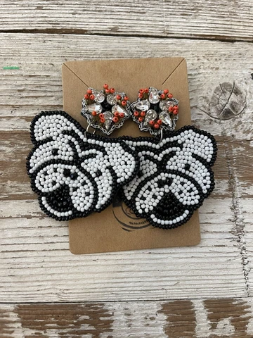 Beaded Bulldog Earrings UGA Georgia Cover