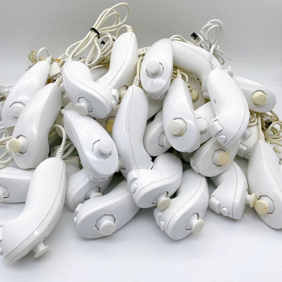 Lote Wii Blanco Nunchuck Nunchuk Nintendo OEM RVL-004 Probado a Granel 10 20 30 40 50 Foto 1 de 3