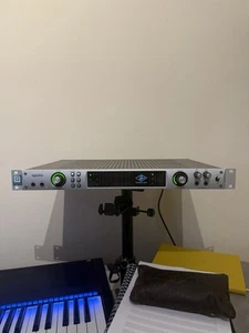Interfaz de audio Universal Audio Apollo 8 UAD Quad FireWire (plateada) con plugins UA - Imagen 1 de 7