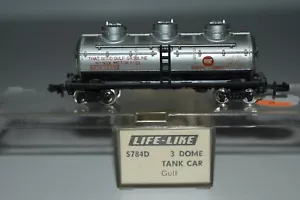 N Scale Life-Like 784 Gulf 3-Dome Tank Car 15592 C26577 - Picture 1 of 2