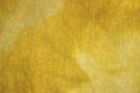 Giftgold HANDGEFÄRBTER TEPPICH HAKENWOLLE über 1/8 Meter gelb gefleckt Cur