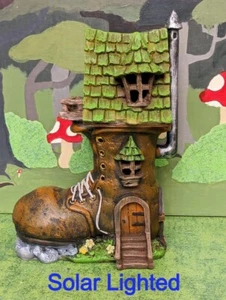 Miniatura Solar Marrón Bota Casa de Hadas Jardín Gnomo Troll Jardín Ilumina Solar - Imagen 1 de 8