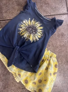Girls Sunflower Haute Hippie Size XS 4 Outfit  - Picture 1 of 4
