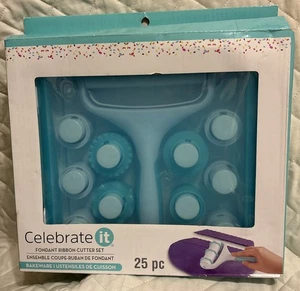Fondant Bandschneider Set 25 Teile Celebrate It Neu im Karton - Bild 1 von 4