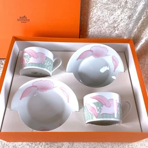 Vintage Hermes Les Pivoines Teetasse & Untertasse Porzellan Geschirr 2 Sets mit Box - Bild 1 von 16