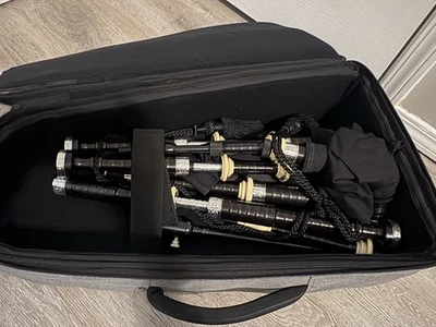 Gaitas McCallum Ab4 Deluxe grabadas celtas Highland Foto 1 de 4