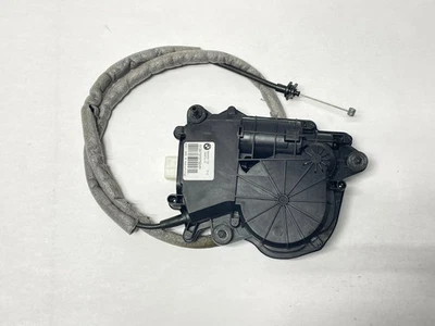 Actuador de cierre de maletero eléctrico trasero 11-16 BMW 528i 535i 550i F10 934404101 OEM  Foto 1 de 4