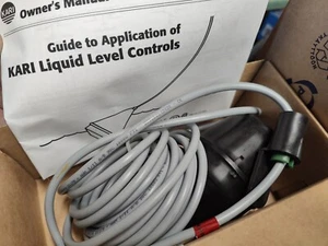NUEVO INTERRUPTOR DE FLOTADOR APG M1LU 122282 5M cable Automatización Grupo de Productos KARI_FINN OY - Imagen 1 de 6