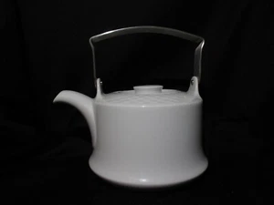 Hutschenreuther Scala Bianca Teapot Made in Germany - Picture 1 of 1