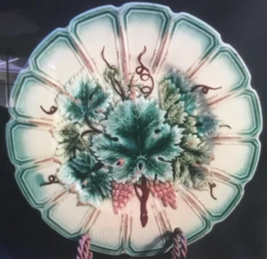 Antique French Majolica Grapes & Leaves Really old Makers Marks c.1850s - Picture 1 of 13