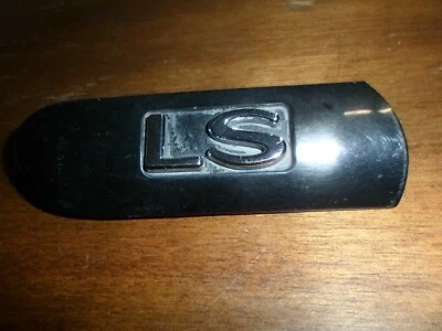 2001 01 Lincoln ls - Lower Fender Moulding / LS Letters Left Driver Side (Black) - Image 1 of 4