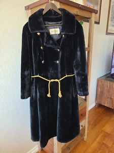 Vintage  Borcazia sportowne Louis Kaplan New York Soft Faux Fur Coat. 45" Lenght - Picture 1 of 14