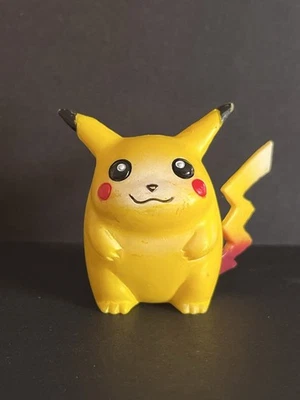Pikachu Tomy Pokemon Figure (4) - Immagine 1 di 4