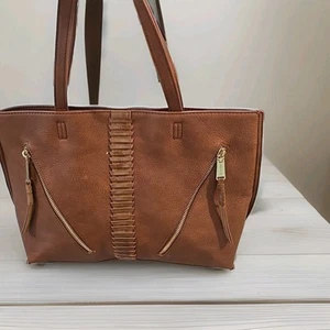 Steve Madden Brown Leather Shoulder Bag Large Classic Bag With Gold Accents  - Picture 1 of 12